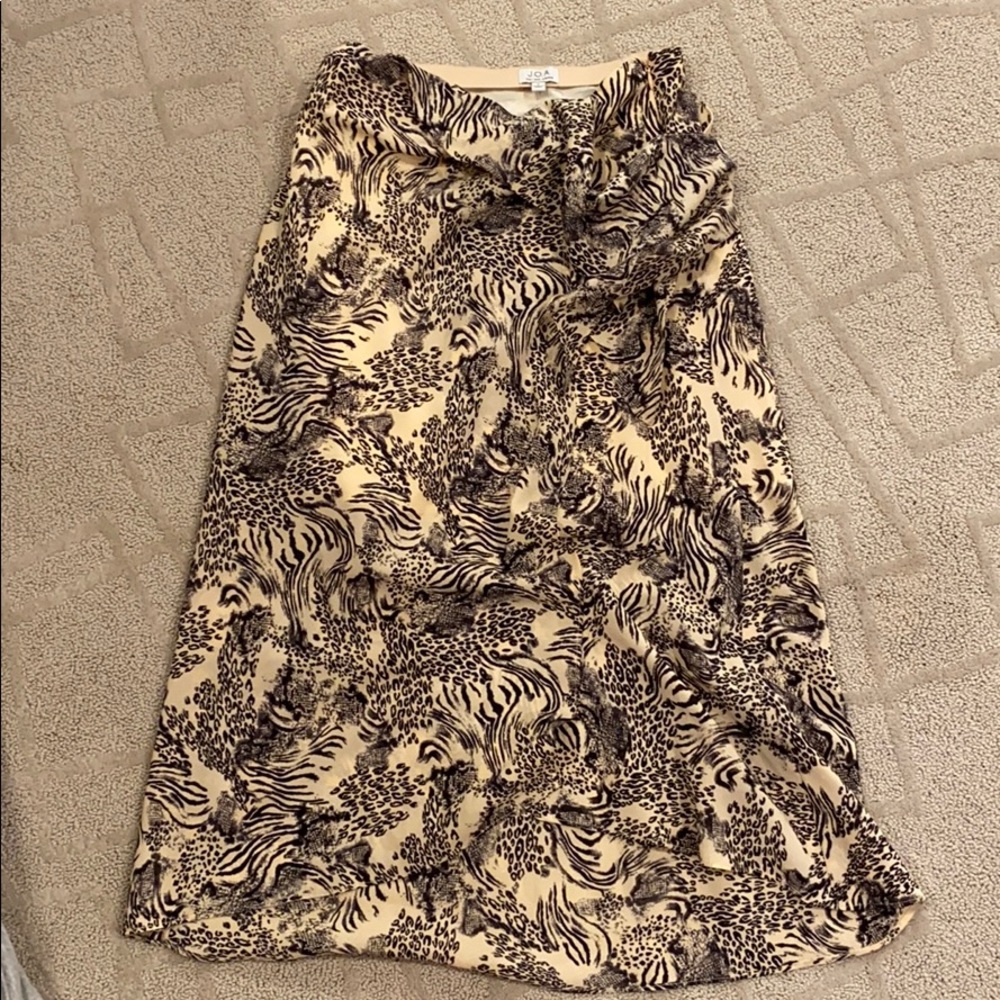 JOA MIDI Skirt